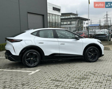 Белый Фольксваген ID. Unyx, объемом двигателя 0 л и пробегом 1 тыс. км за 28700 $, фото 7 на Automoto.ua