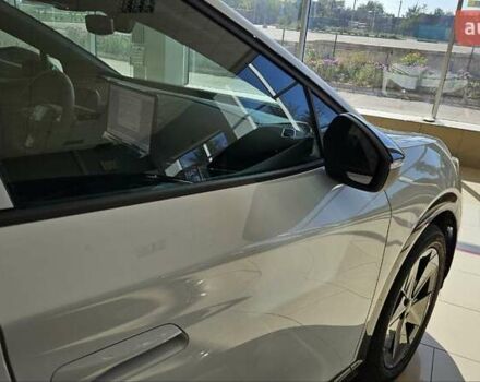 Белый Фольксваген ID. Unyx, объемом двигателя 0 л и пробегом 1 тыс. км за 26900 $, фото 5 на Automoto.ua