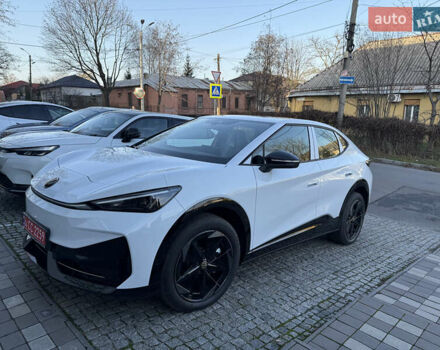 Белый Фольксваген ID. Unyx, объемом двигателя 0 л и пробегом 1 тыс. км за 30000 $, фото 7 на Automoto.ua