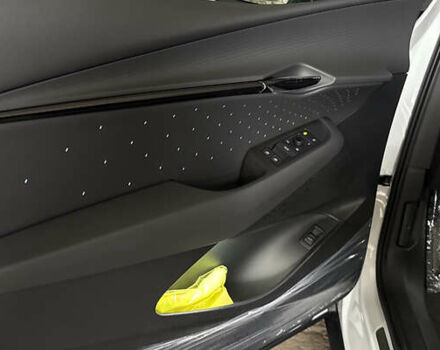 Белый Фольксваген ID. Unyx, объемом двигателя 0 л и пробегом 1 тыс. км за 30000 $, фото 16 на Automoto.ua