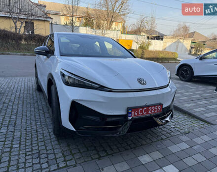 Белый Фольксваген ID. Unyx, объемом двигателя 0 л и пробегом 1 тыс. км за 30000 $, фото 5 на Automoto.ua