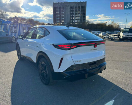 Белый Фольксваген ID. Unyx, объемом двигателя 0 л и пробегом 1 тыс. км за 28999 $, фото 2 на Automoto.ua