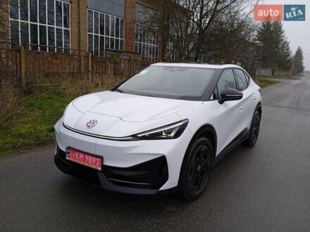 Білий Фольксваген ID. Unyx, об'ємом двигуна 0 л та пробігом 1 тис. км за 26900 $, фото 1 на Automoto.ua