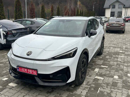 Белый Фольксваген ID. Unyx, объемом двигателя 0 л и пробегом 1 тыс. км за 27200 $, фото 1 на Automoto.ua