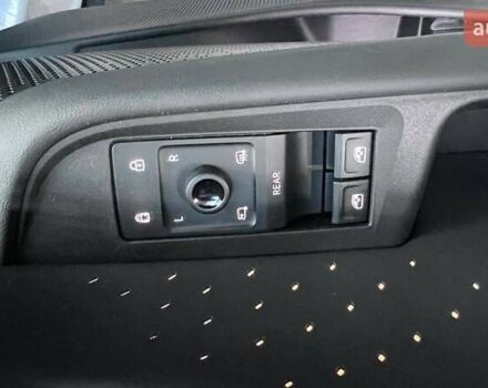 Серый Фольксваген ID. Unyx, объемом двигателя 0 л и пробегом 7 тыс. км за 27250 $, фото 19 на Automoto.ua