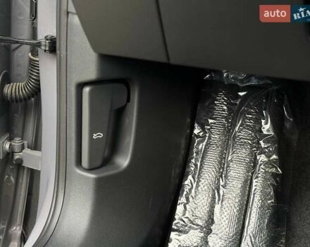 Сірий Фольксваген ID. Unyx, об'ємом двигуна 0 л та пробігом 1 тис. км за 28900 $, фото 42 на Automoto.ua