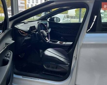 Серый Фольксваген ID. Unyx, объемом двигателя 0 л и пробегом 7 тыс. км за 27250 $, фото 8 на Automoto.ua