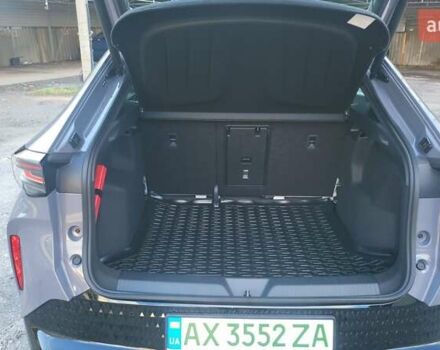 Серый Фольксваген ID. Unyx, объемом двигателя 0 л и пробегом 500 тыс. км за 32900 $, фото 3 на Automoto.ua