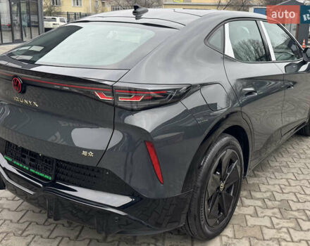 Серый Фольксваген ID. Unyx, объемом двигателя 0 л и пробегом 1 тыс. км за 29900 $, фото 3 на Automoto.ua