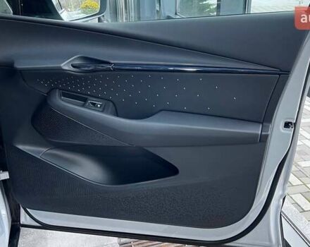 Серый Фольксваген ID. Unyx, объемом двигателя 0 л и пробегом 7 тыс. км за 27250 $, фото 13 на Automoto.ua