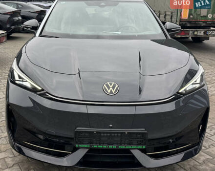 Серый Фольксваген ID. Unyx, объемом двигателя 0 л и пробегом 1 тыс. км за 29900 $, фото 1 на Automoto.ua