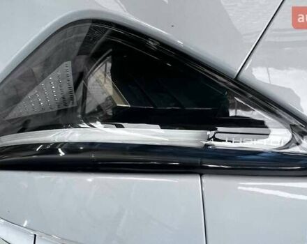 Серый Фольксваген ID. Unyx, объемом двигателя 0 л и пробегом 7 тыс. км за 27250 $, фото 37 на Automoto.ua