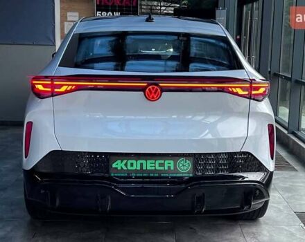 Серый Фольксваген ID. Unyx, объемом двигателя 0 л и пробегом 7 тыс. км за 27250 $, фото 2 на Automoto.ua