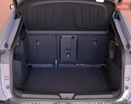 Серый Фольксваген ID. Unyx, объемом двигателя 0 л и пробегом 1 тыс. км за 31900 $, фото 58 на Automoto.ua