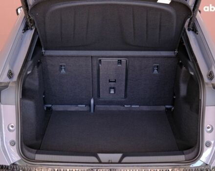 Серый Фольксваген ID. Unyx, объемом двигателя 0 л и пробегом 0 тыс. км за 31900 $, фото 8 на Automoto.ua