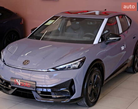 Серый Фольксваген ID. Unyx, объемом двигателя 0 л и пробегом 1 тыс. км за 31900 $, фото 3 на Automoto.ua