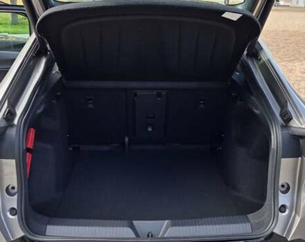 Сірий Фольксваген ID. Unyx, об'ємом двигуна 0 л та пробігом 1 тис. км за 30000 $, фото 18 на Automoto.ua