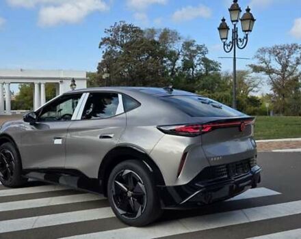 Сірий Фольксваген ID. Unyx, об'ємом двигуна 0 л та пробігом 1 тис. км за 30000 $, фото 3 на Automoto.ua