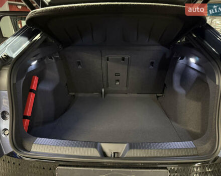 Синий Фольксваген ID. Unyx, объемом двигателя 0 л и пробегом 1 тыс. км за 29400 $, фото 9 на Automoto.ua