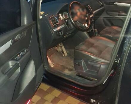 Чорний Фольксваген Suran, об'ємом двигуна 2 л та пробігом 299 тис. км за 12200 $, фото 4 на Automoto.ua