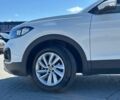 Белый Фольксваген T-Cross, объемом двигателя 1 л и пробегом 30 тыс. км за 22890 $, фото 3 на Automoto.ua