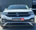 Белый Фольксваген T-Cross, объемом двигателя 1 л и пробегом 30 тыс. км за 22890 $, фото 1 на Automoto.ua