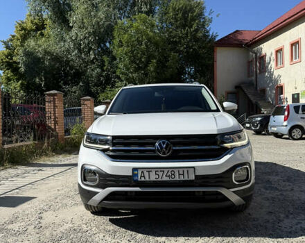 Белый Фольксваген T-Cross, объемом двигателя 1 л и пробегом 37 тыс. км за 20500 $, фото 3 на Automoto.ua