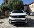 Белый Фольксваген T-Cross, объемом двигателя 1 л и пробегом 37 тыс. км за 20500 $, фото 3 на Automoto.ua