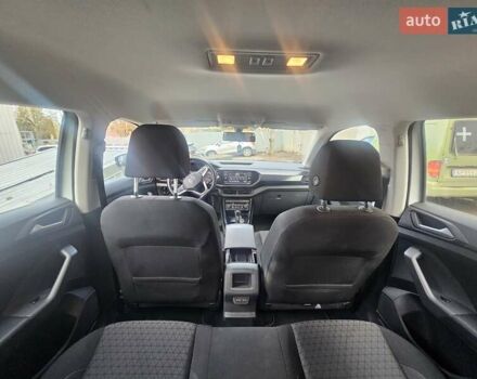 Белый Фольксваген T-Cross, объемом двигателя 1 л и пробегом 85 тыс. км за 19000 $, фото 5 на Automoto.ua