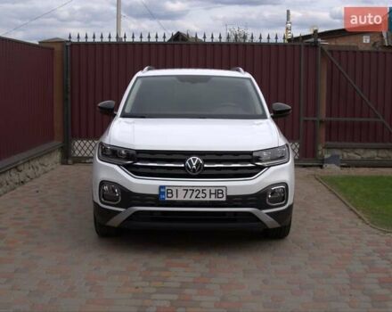 Белый Фольксваген T-Cross, объемом двигателя 1 л и пробегом 29 тыс. км за 21500 $, фото 6 на Automoto.ua