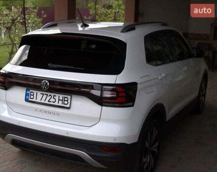 Белый Фольксваген T-Cross, объемом двигателя 1 л и пробегом 29 тыс. км за 21500 $, фото 27 на Automoto.ua