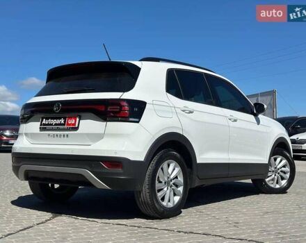 Белый Фольксваген T-Cross, объемом двигателя 1 л и пробегом 30 тыс. км за 19300 $, фото 8 на Automoto.ua