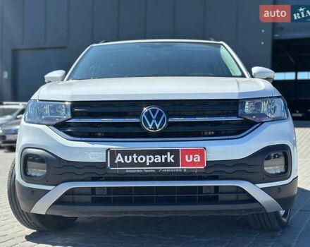 Белый Фольксваген T-Cross, объемом двигателя 1 л и пробегом 30 тыс. км за 19300 $, фото 2 на Automoto.ua