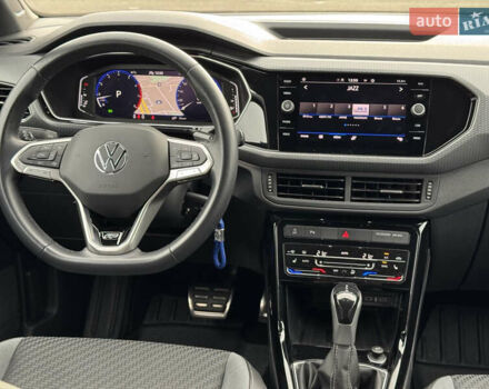 Білий Фольксваген T-Cross, об'ємом двигуна 1.5 л та пробігом 25 тис. км за 29499 $, фото 21 на Automoto.ua