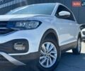 Белый Фольксваген T-Cross, объемом двигателя 1 л и пробегом 30 тыс. км за 19300 $, фото 1 на Automoto.ua