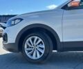 Белый Фольксваген T-Cross, объемом двигателя 1 л и пробегом 30 тыс. км за 19300 $, фото 3 на Automoto.ua