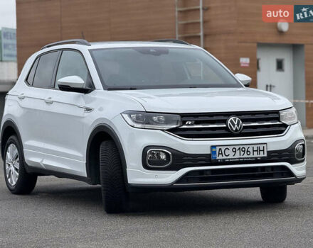 Белый Фольксваген T-Cross, объемом двигателя 1.5 л и пробегом 25 тыс. км за 29999 $, фото 3 на Automoto.ua