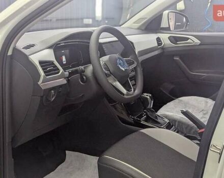 Белый Фольксваген T-Cross, объемом двигателя 1.2 л и пробегом 1 тыс. км за 21999 $, фото 20 на Automoto.ua
