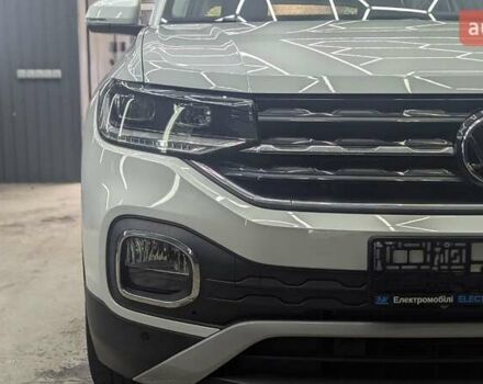 Белый Фольксваген T-Cross, объемом двигателя 1.2 л и пробегом 1 тыс. км за 21999 $, фото 42 на Automoto.ua
