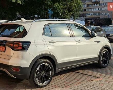 Белый Фольксваген T-Cross, объемом двигателя 1.2 л и пробегом 1 тыс. км за 21999 $, фото 2 на Automoto.ua