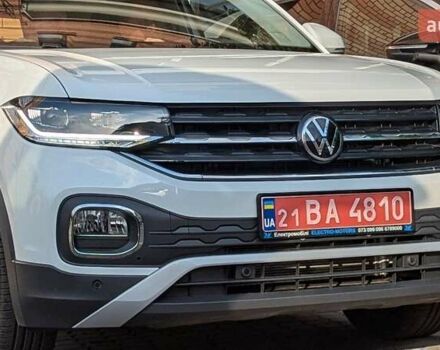 Белый Фольксваген T-Cross, объемом двигателя 1.2 л и пробегом 1 тыс. км за 21999 $, фото 21 на Automoto.ua
