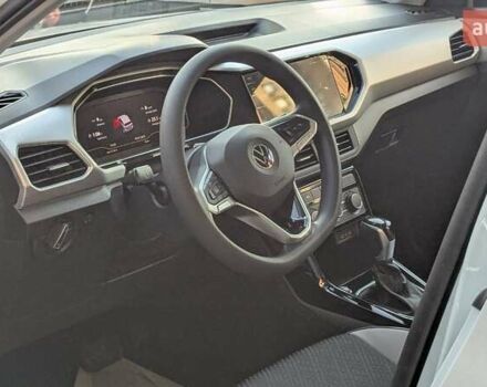Белый Фольксваген T-Cross, объемом двигателя 1.2 л и пробегом 1 тыс. км за 21999 $, фото 58 на Automoto.ua