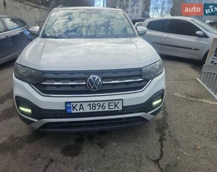 Белый Фольксваген T-Cross, объемом двигателя 1 л и пробегом 85 тыс. км за 19000 $, фото 1 на Automoto.ua