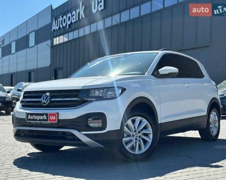 Белый Фольксваген T-Cross, объемом двигателя 1 л и пробегом 30 тыс. км за 19300 $, фото 1 на Automoto.ua