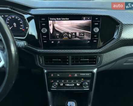 Черный Фольксваген T-Cross, объемом двигателя 1.6 л и пробегом 119 тыс. км за 23000 $, фото 22 на Automoto.ua