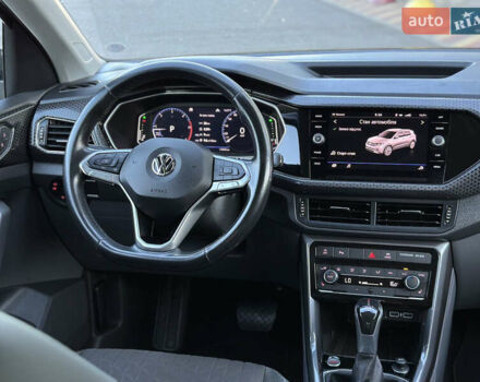 Черный Фольксваген T-Cross, объемом двигателя 1.6 л и пробегом 119 тыс. км за 23000 $, фото 25 на Automoto.ua