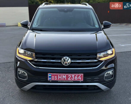 Черный Фольксваген T-Cross, объемом двигателя 1.6 л и пробегом 119 тыс. км за 23000 $, фото 8 на Automoto.ua