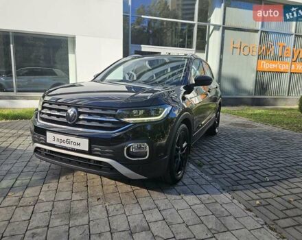 Черный Фольксваген T-Cross, объемом двигателя 1.5 л и пробегом 82 тыс. км за 19890 $, фото 1 на Automoto.ua