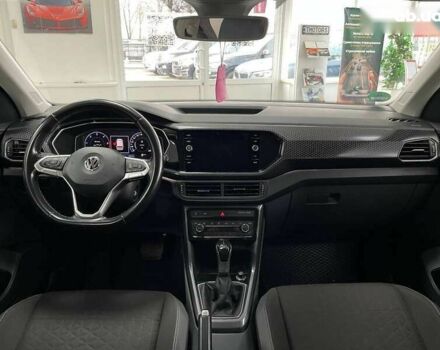 Фольксваген T-Cross, об'ємом двигуна 1.6 л та пробігом 135 тис. км за 19990 $, фото 28 на Automoto.ua