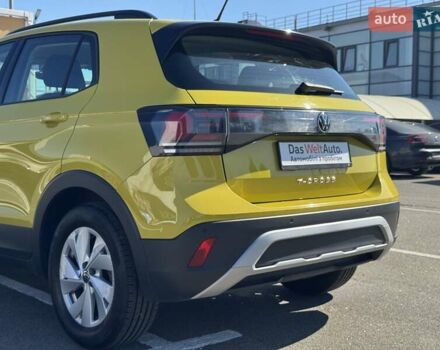 Жовтий Фольксваген T-Cross, об'ємом двигуна 1 л та пробігом 20 тис. км за 22200 $, фото 8 на Automoto.ua